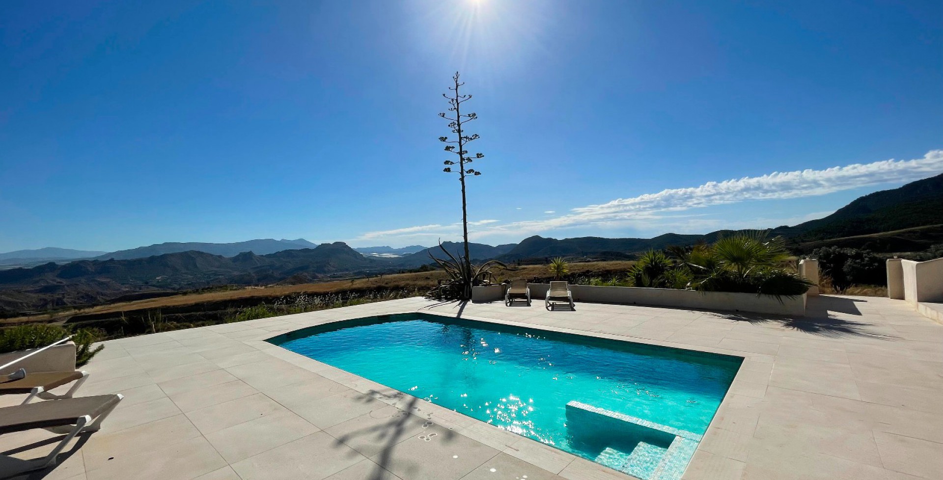 Luxury swimming pool at espectacular countryside home, RIcote, Murcia, Spain