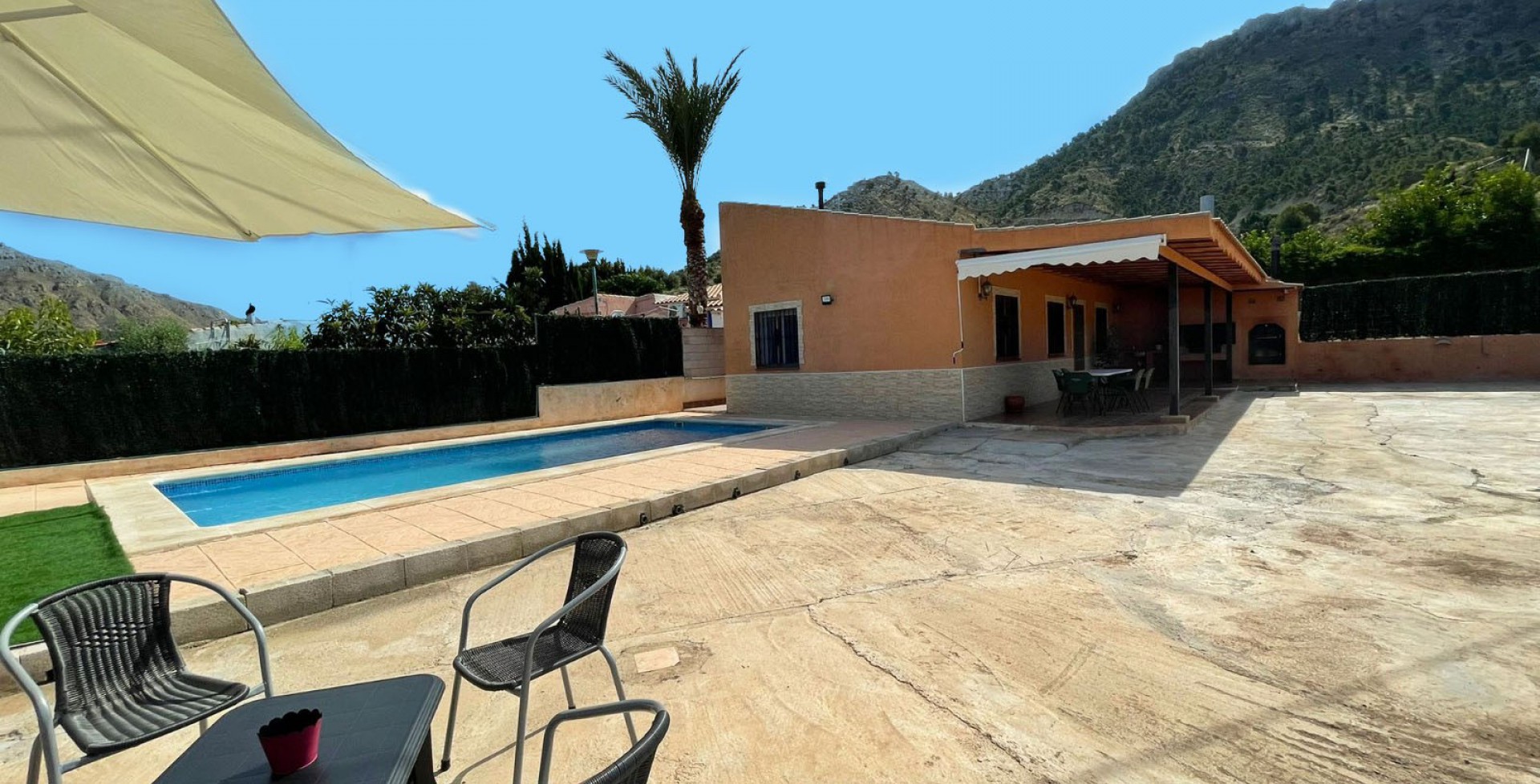immaculate villa with beautiful swimming pool, Blanca, Murcia, Spain
