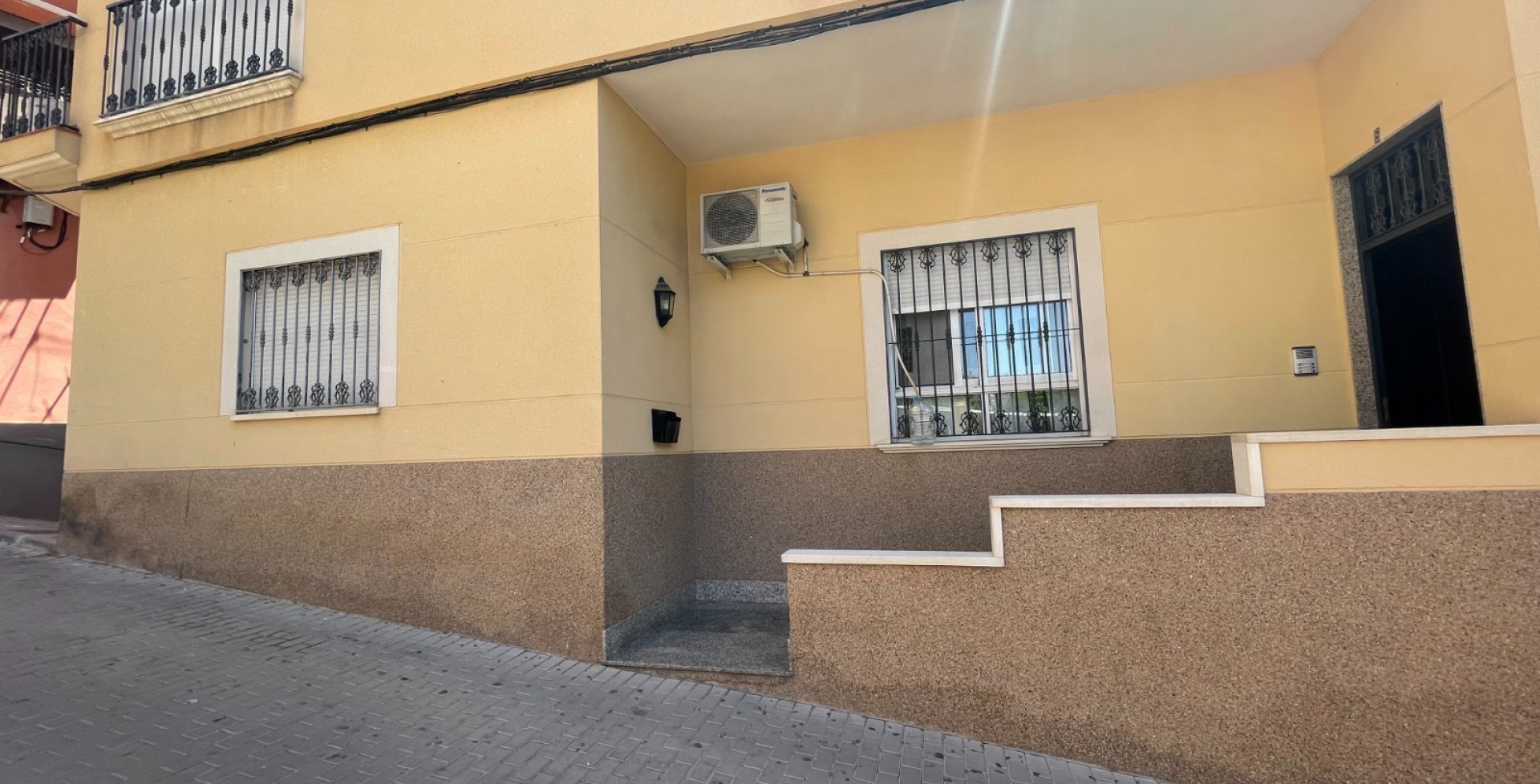 Large town centre apartment with 3 bedrooms, Blanca, Murcia, Spain