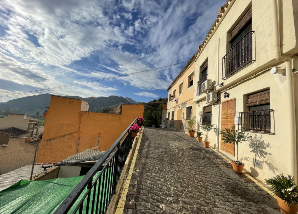 Casa de pueblo - Venta - Ojós - Ojós