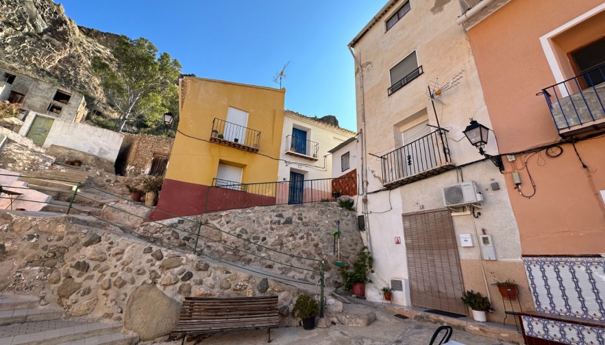 Town House - For Sale - Blanca - Blanca