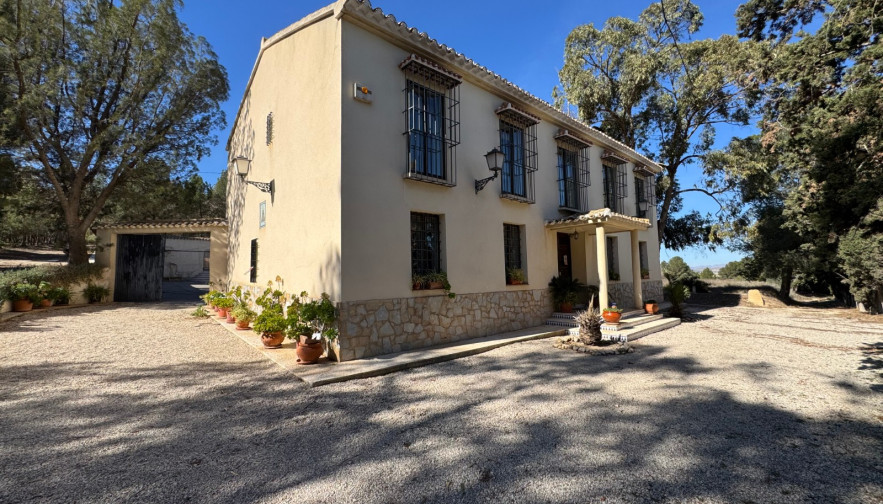 Casa de Campo - Venta - Blanca - Blanca