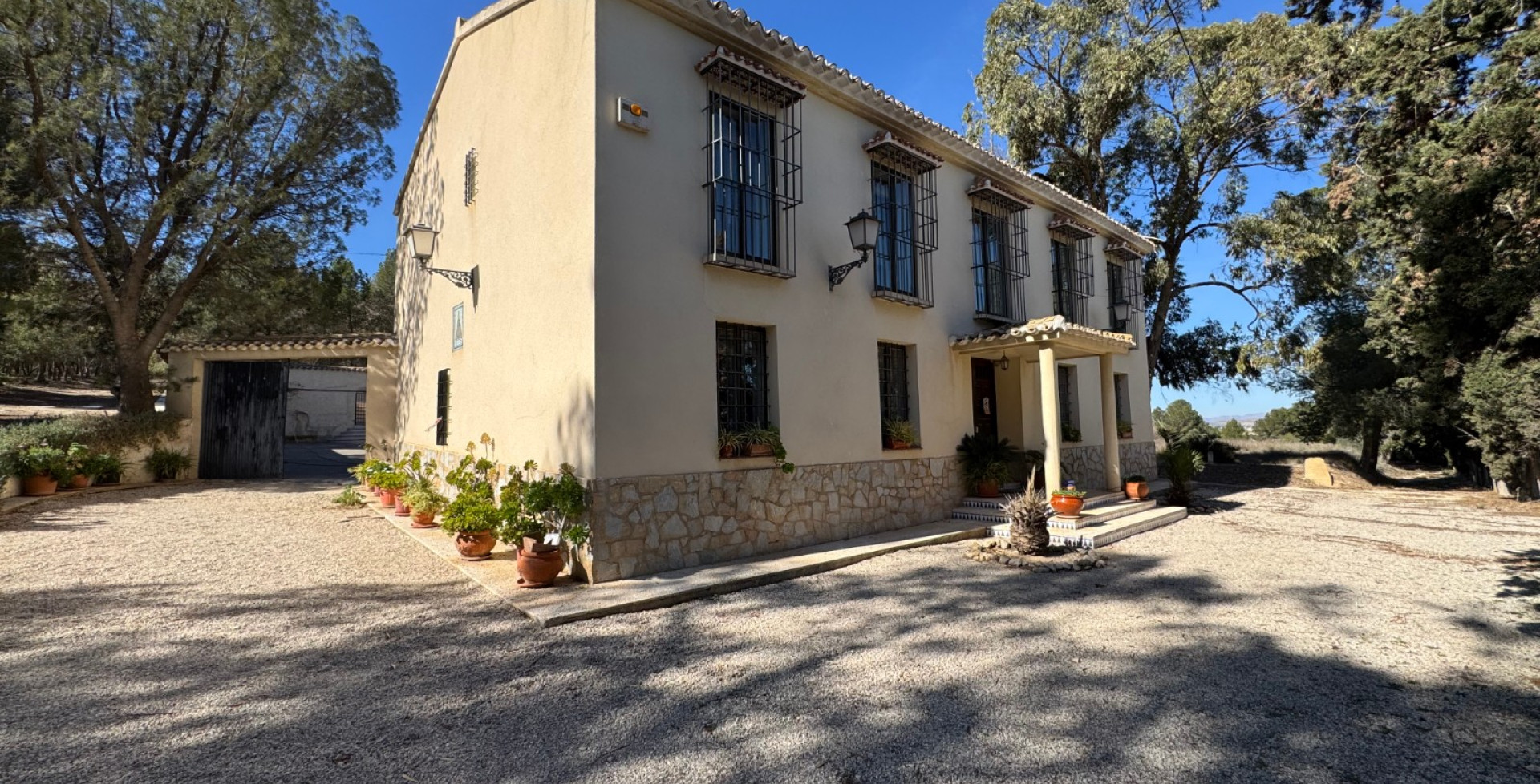 Venta - Casa de Campo - Blanca