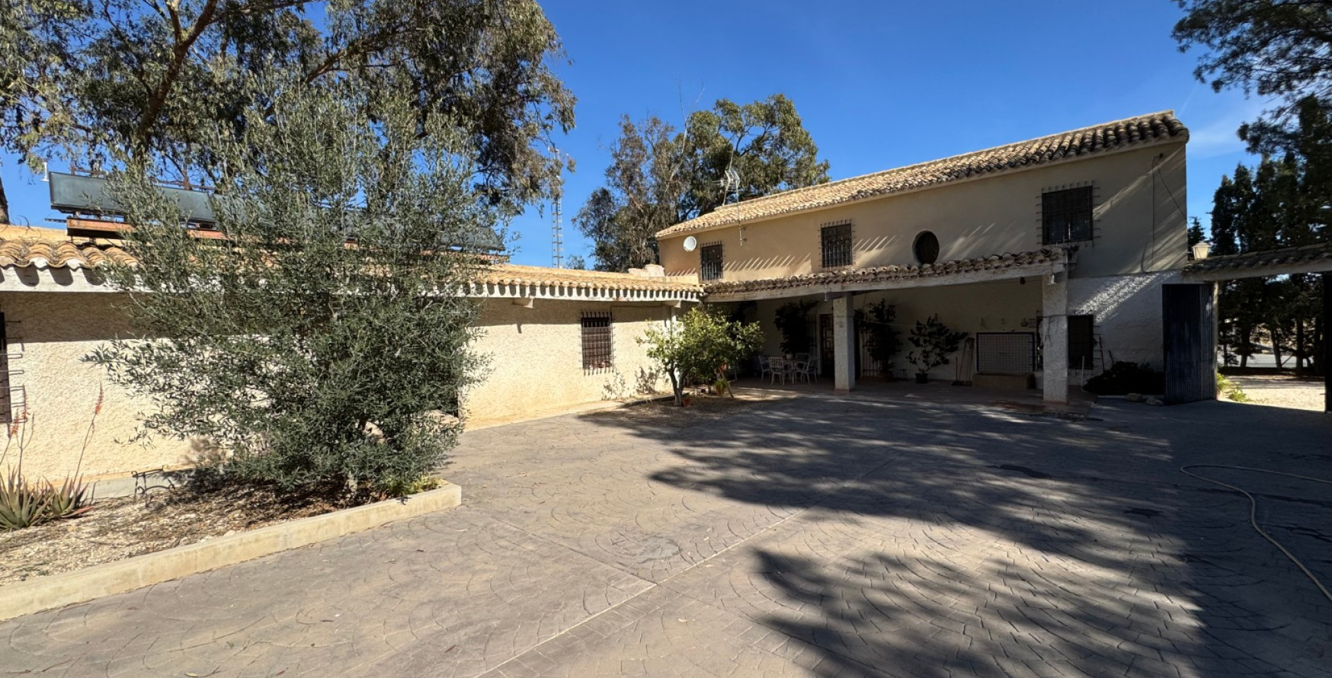 Venta - Casa de Campo - Blanca