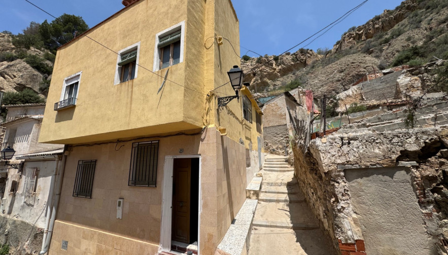 Town House - For Sale - Blanca - Blanca
