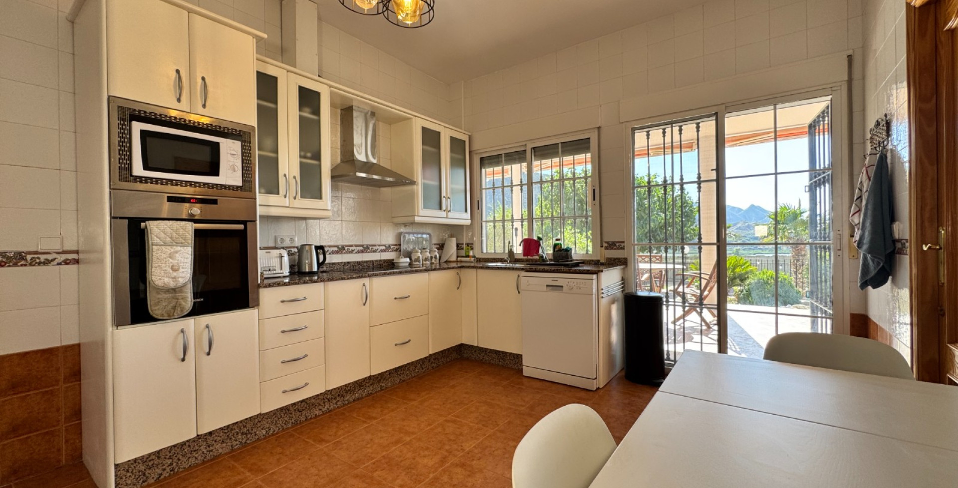 Venta - Casa de Campo - Blanca