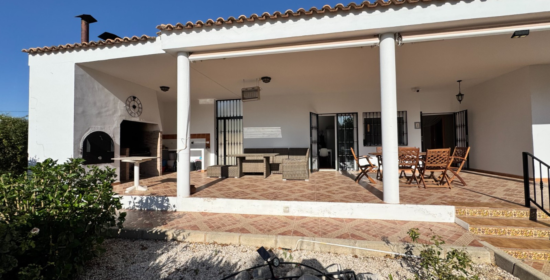 Venta - Casa de Campo - Blanca