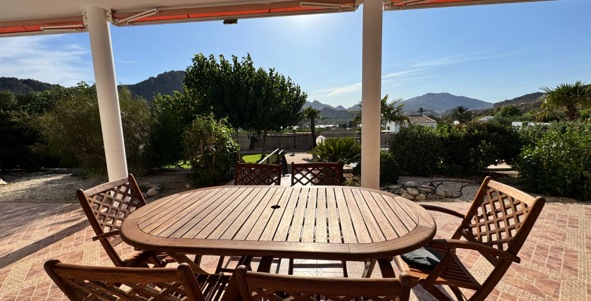 Venta - Casa de Campo - Blanca