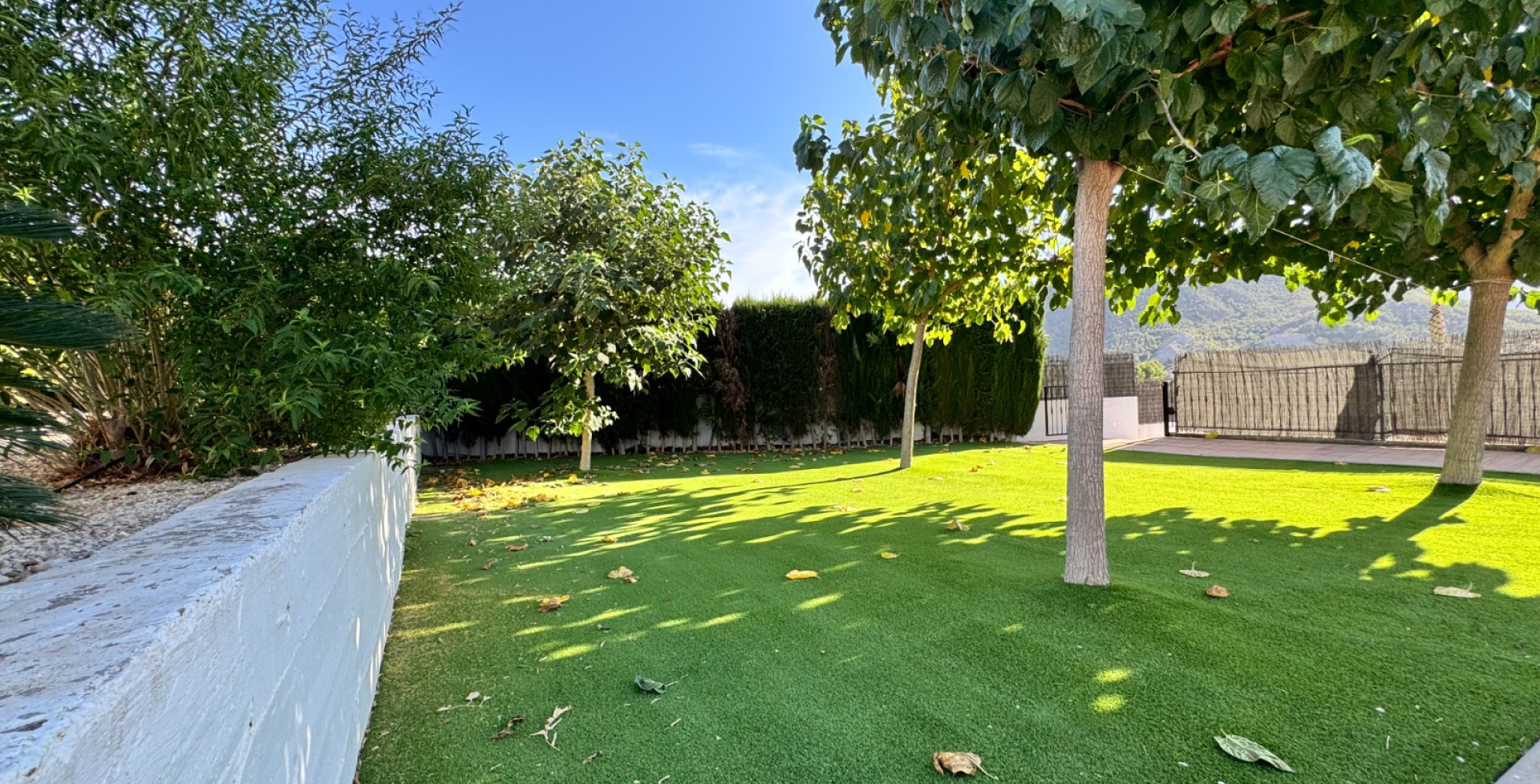Venta - Casa de Campo - Blanca