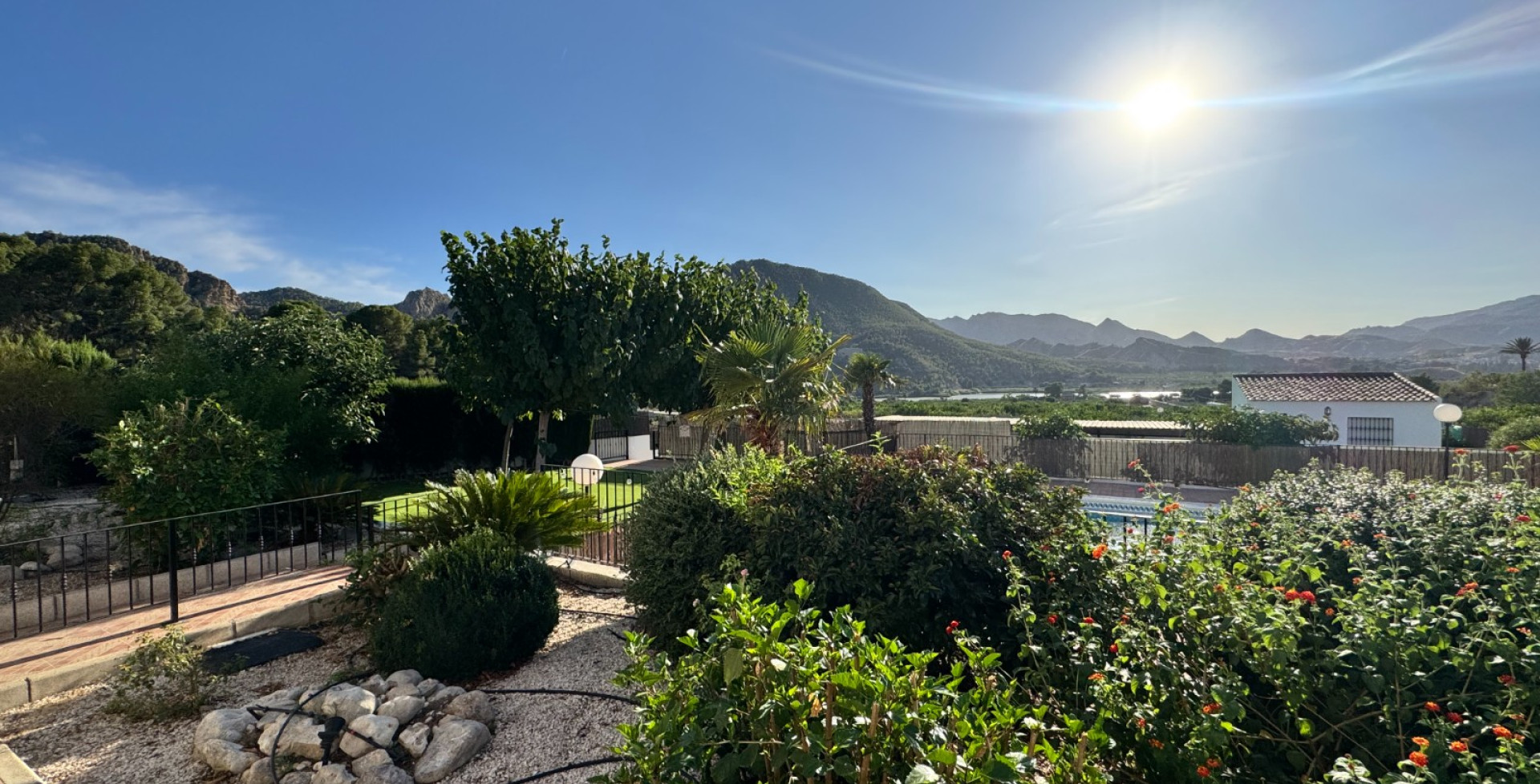 Venta - Casa de Campo - Blanca