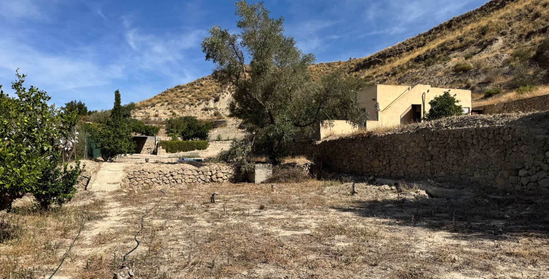 Venta - Casa de Campo - Blanca