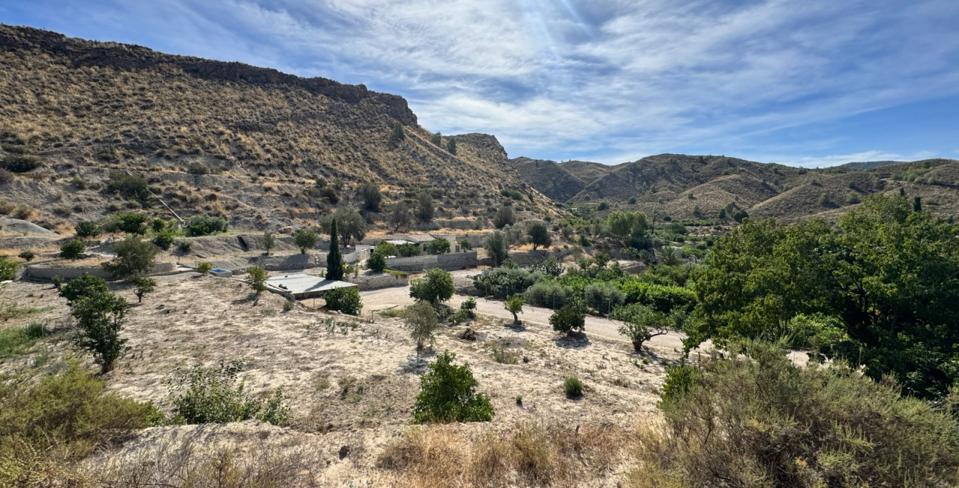 Venta - Casa de Campo - Blanca