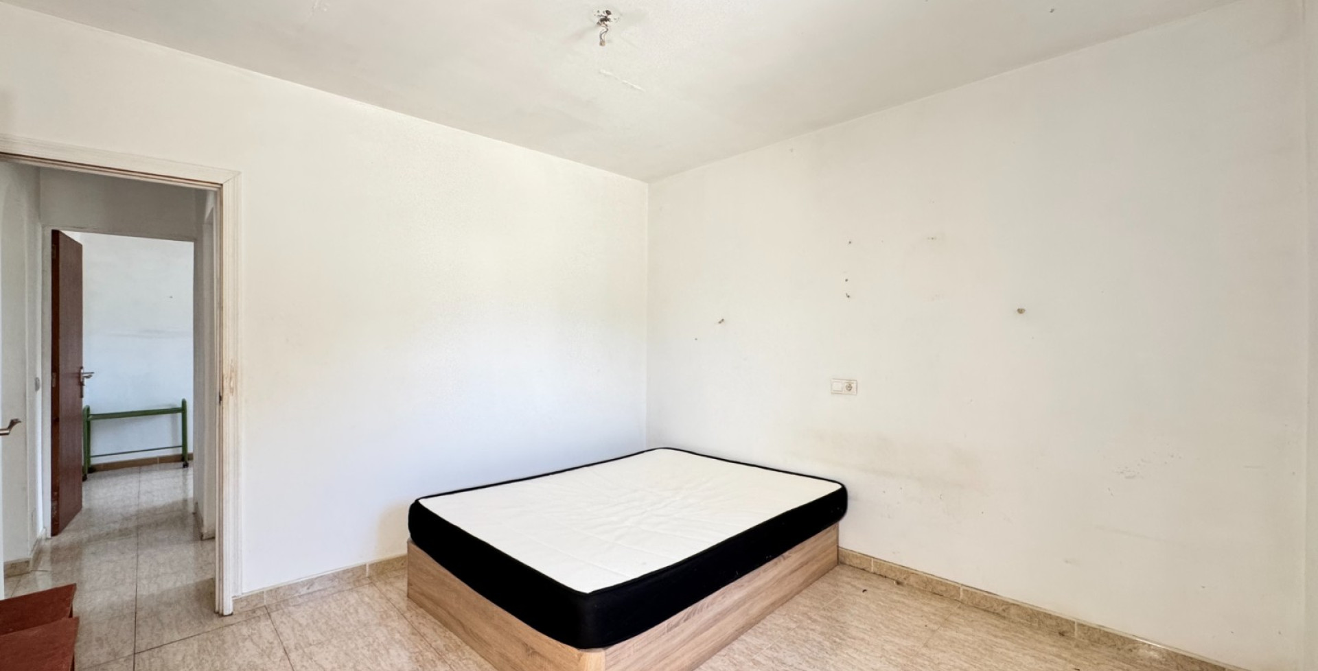 Venta - Casa de Campo - Blanca