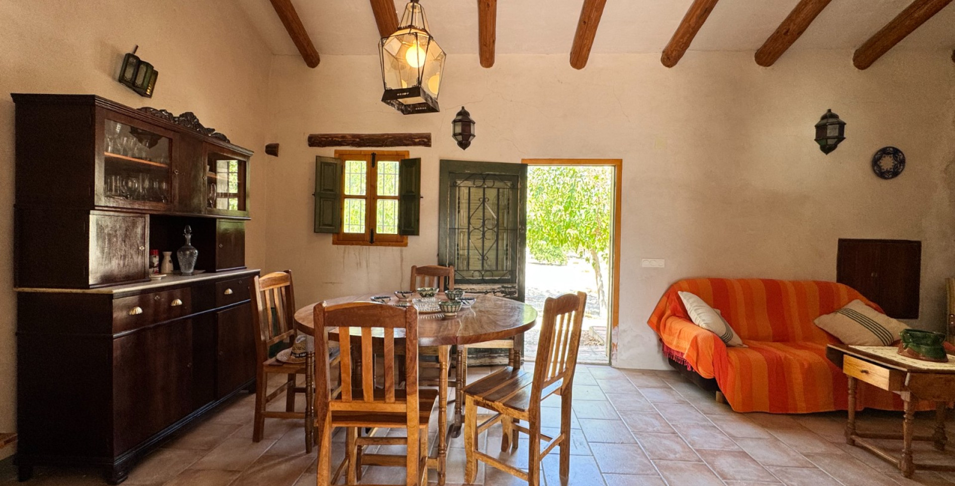 Venta - Casa de Campo - Blanca