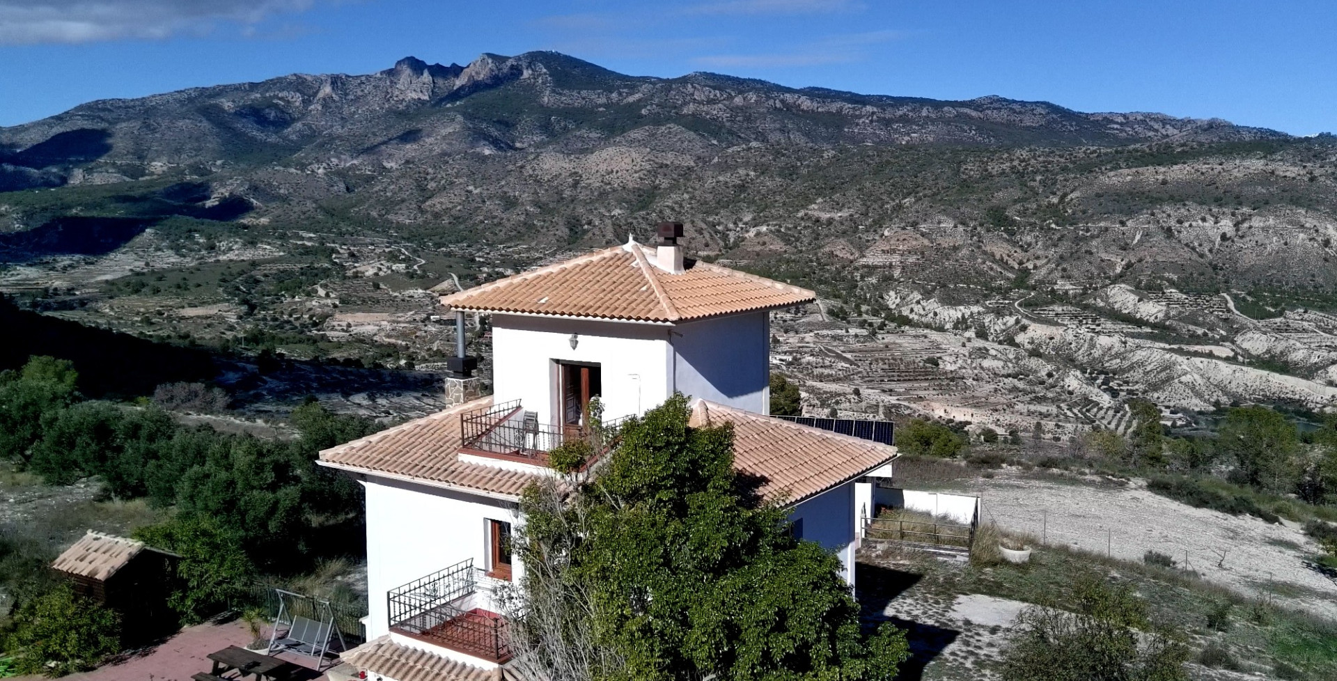 Venta - Casa de Campo - Ojós