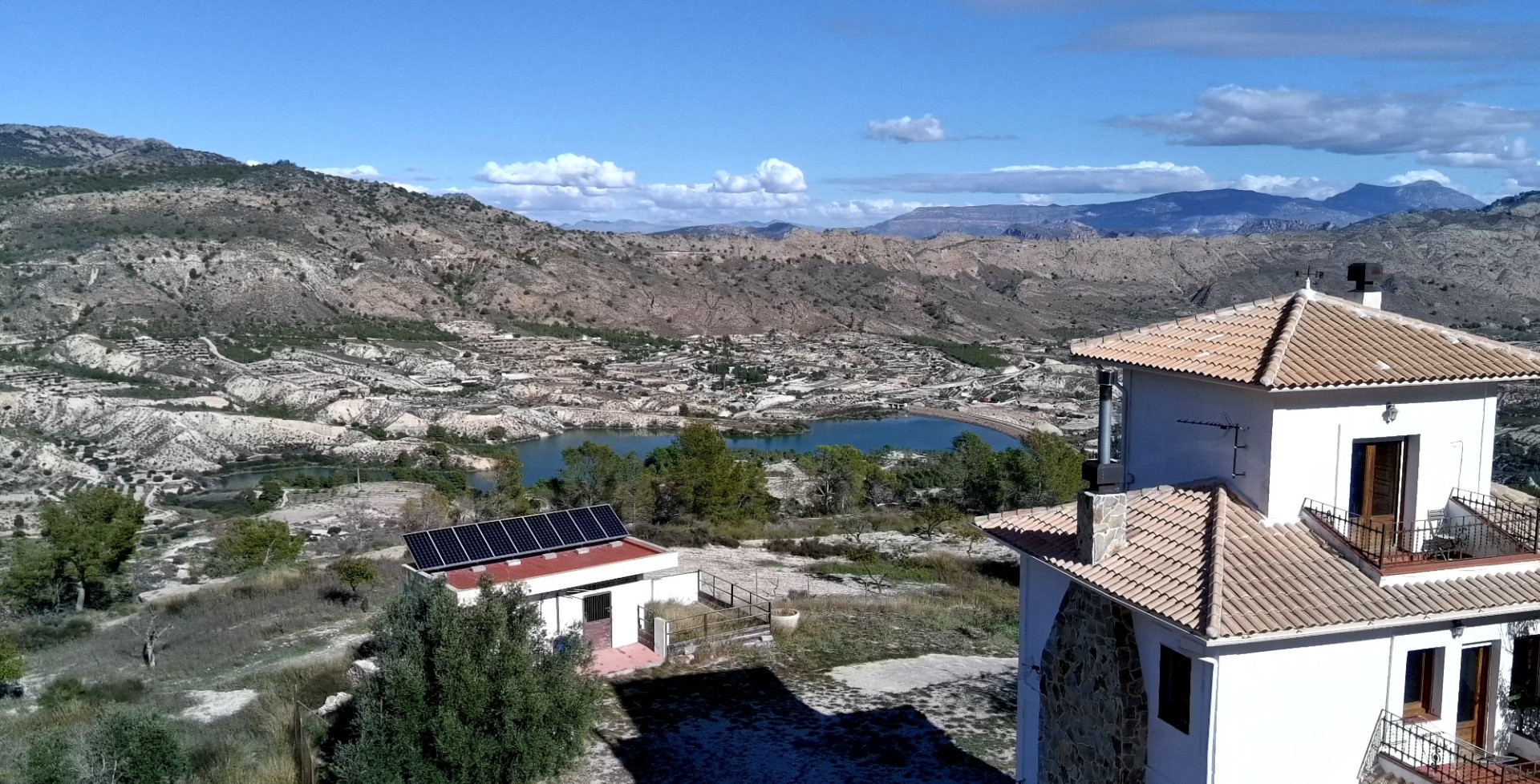 Venta - Casa de Campo - Ojós