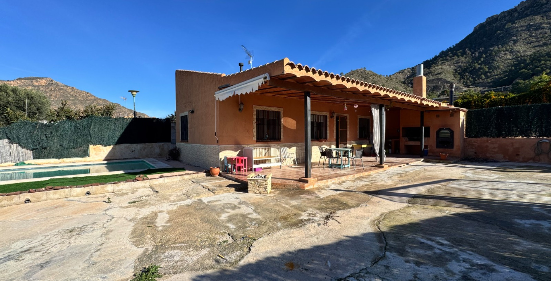 Venta - Chalet independiente - Blanca
