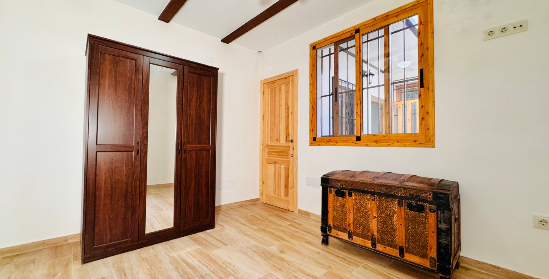 For Sale - Town House - Blanca