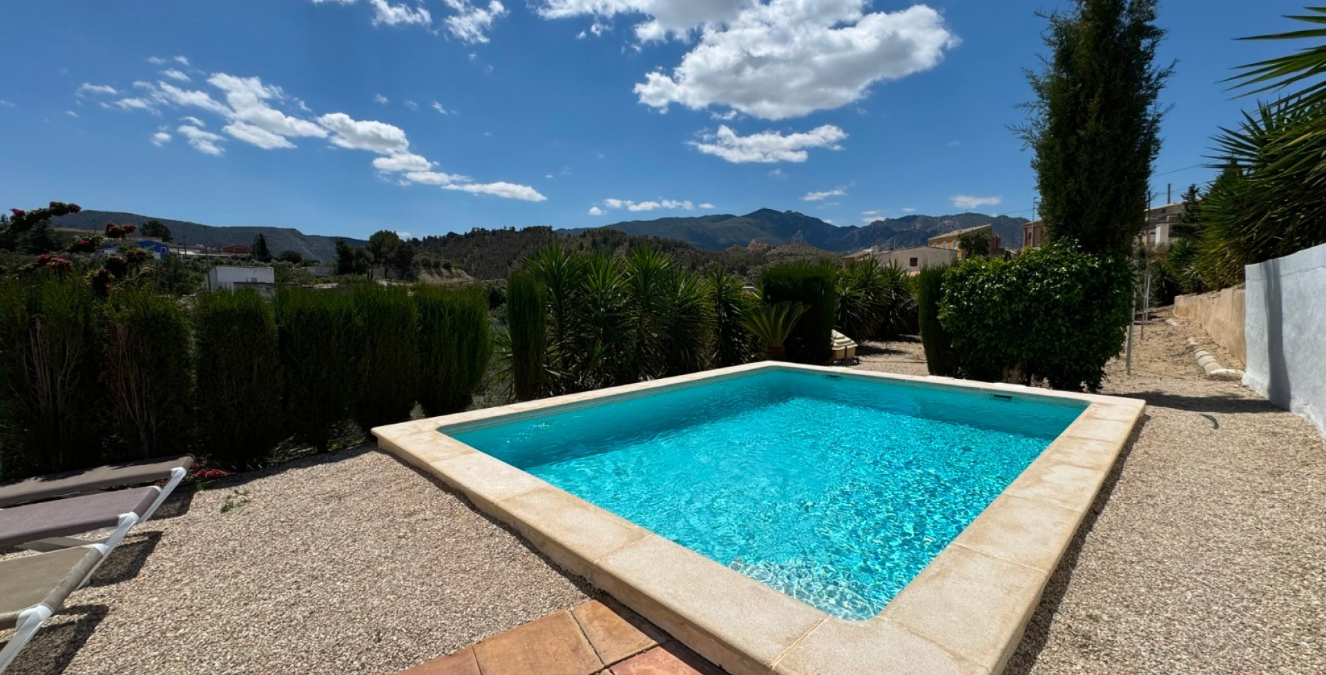 Venta - Chalet independiente - Blanca