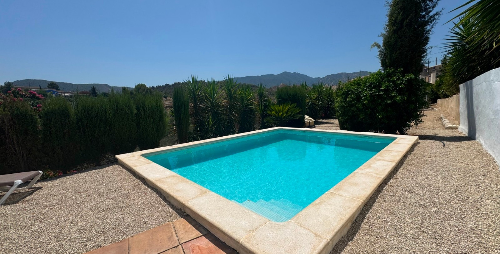 Venta - Chalet independiente - Blanca