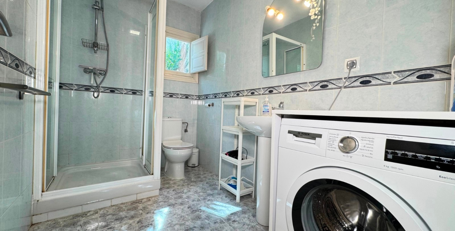 Venta - Chalet independiente - Blanca