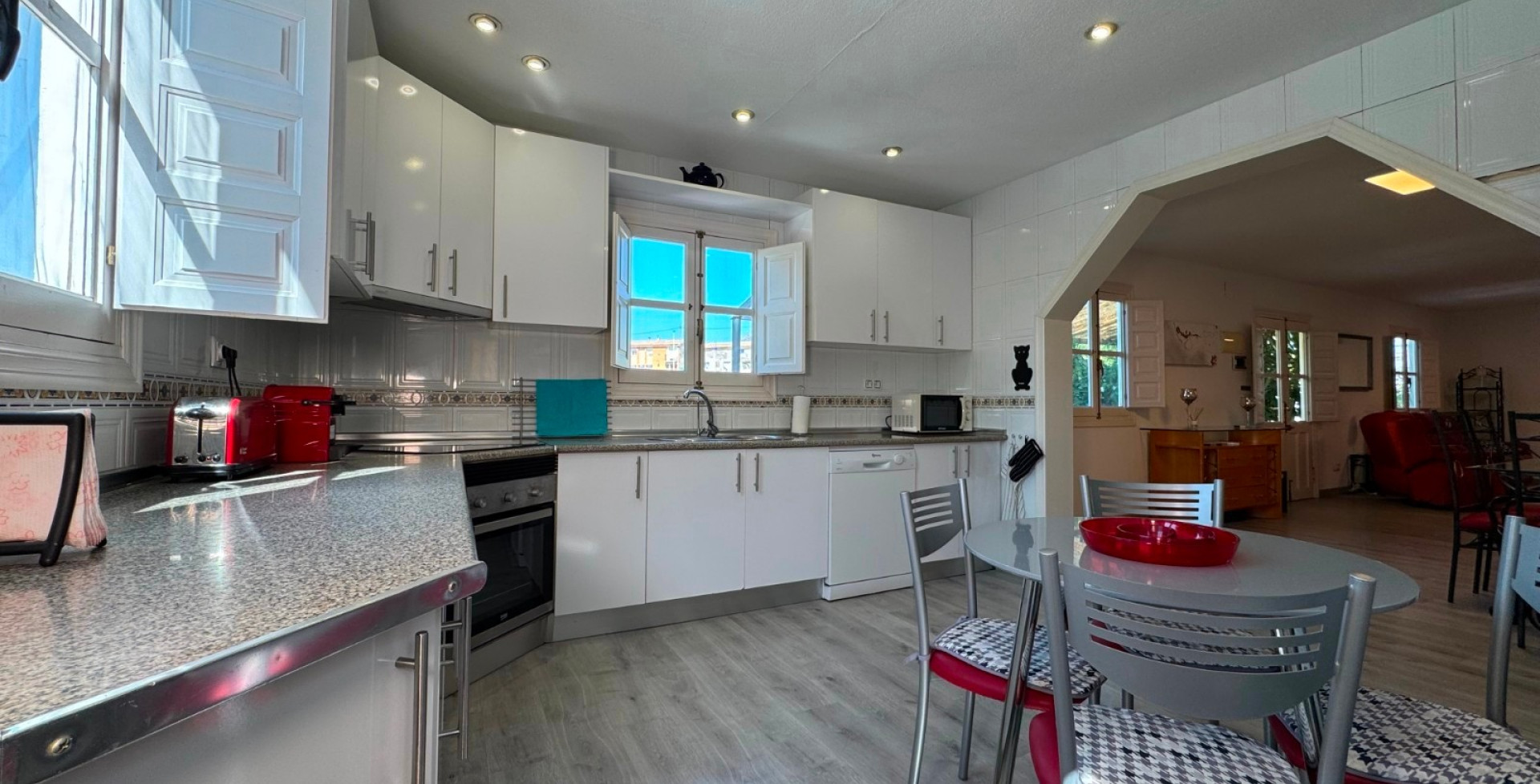 Venta - Chalet independiente - Blanca