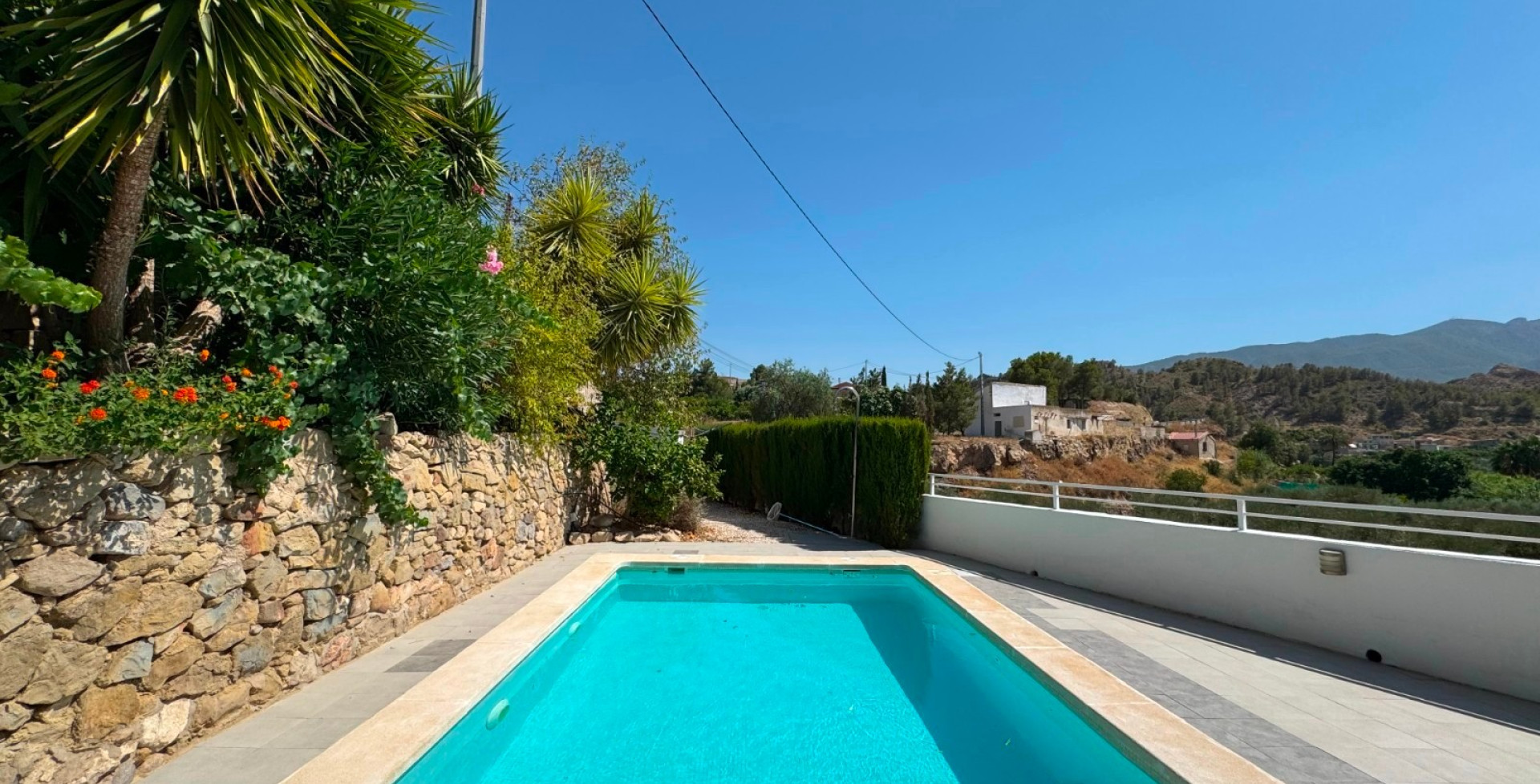 Venta - Chalet independiente - Blanca