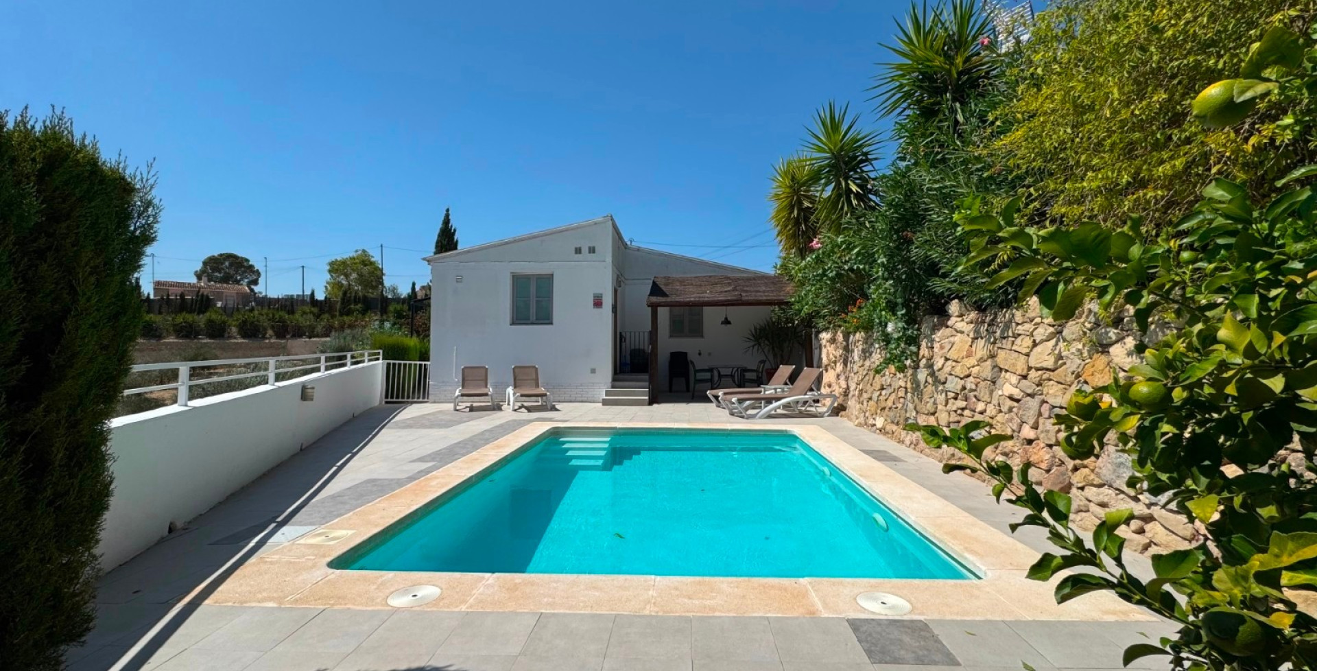 Venta - Chalet independiente - Blanca