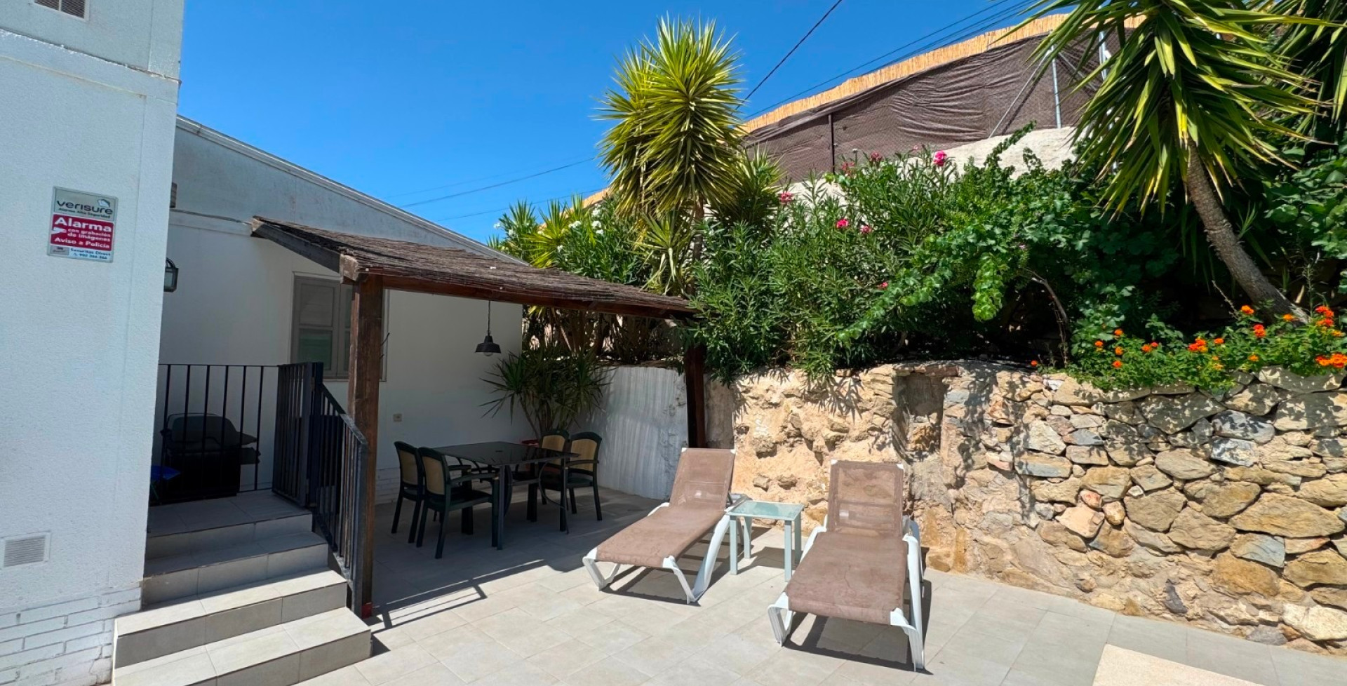 Venta - Chalet independiente - Blanca