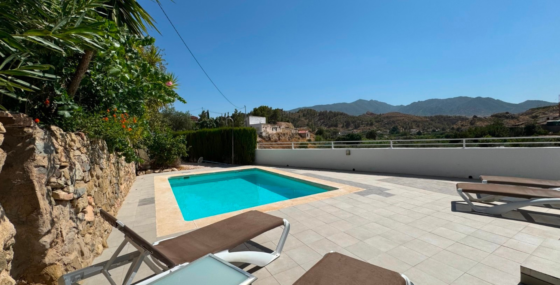 Venta - Chalet independiente - Blanca