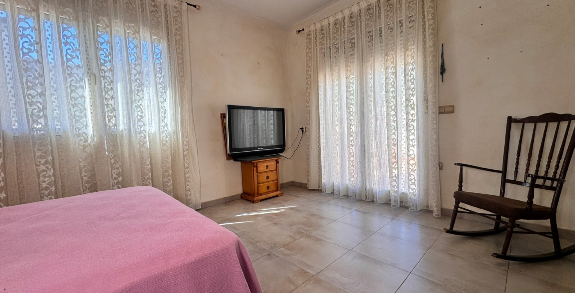 For Sale - Town House - Blanca