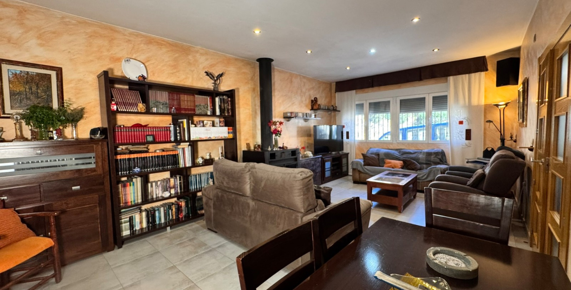 For Sale - Town House - Blanca