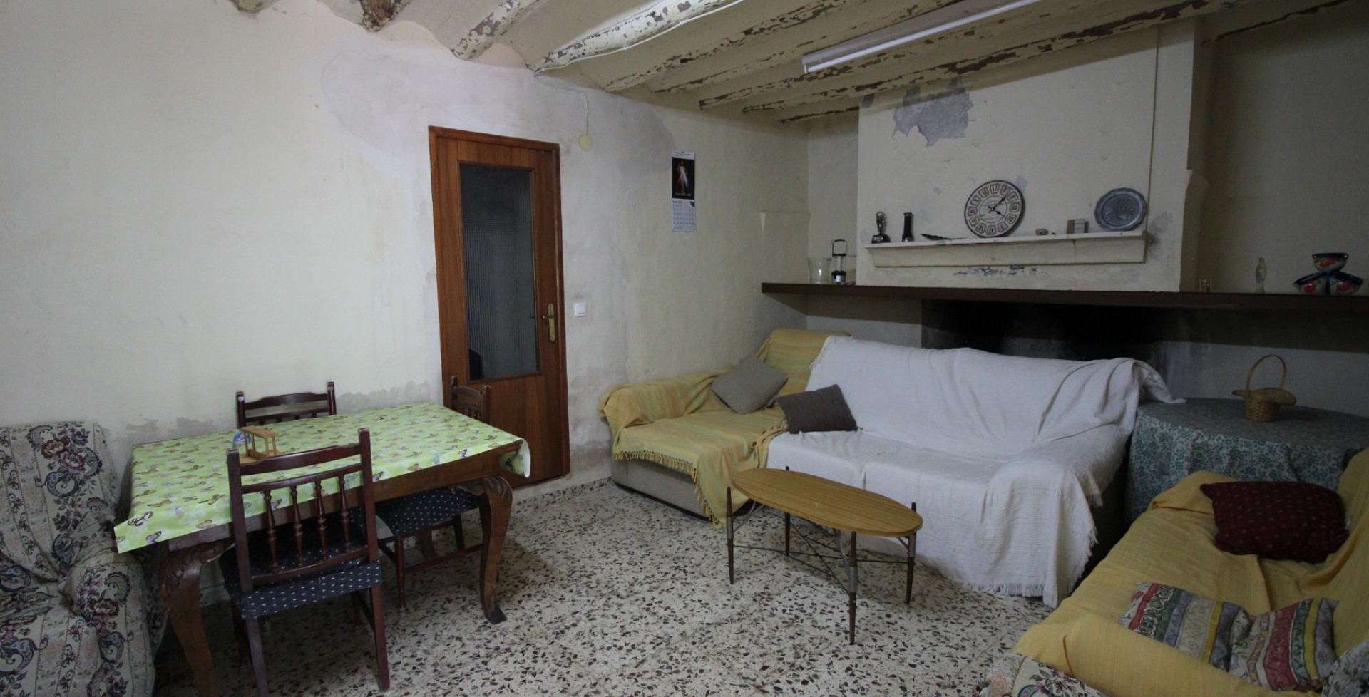Salón tradicional de casa de campo con carácter, Blanca, Murcia, España