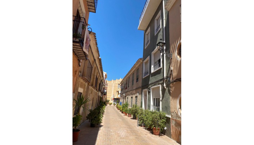 Town House - For Sale - Blanca - Blanca