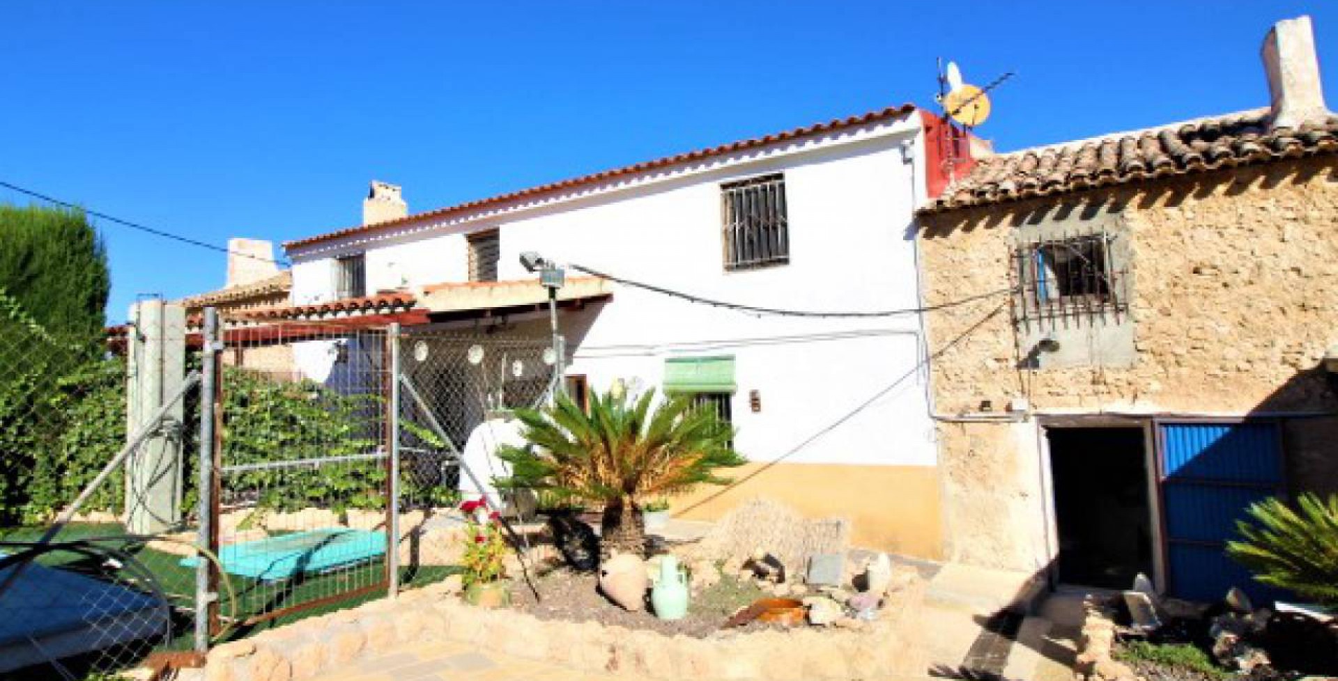 Extensa vivienda de campo con precioso jardín, Ricote, Murcia, España 